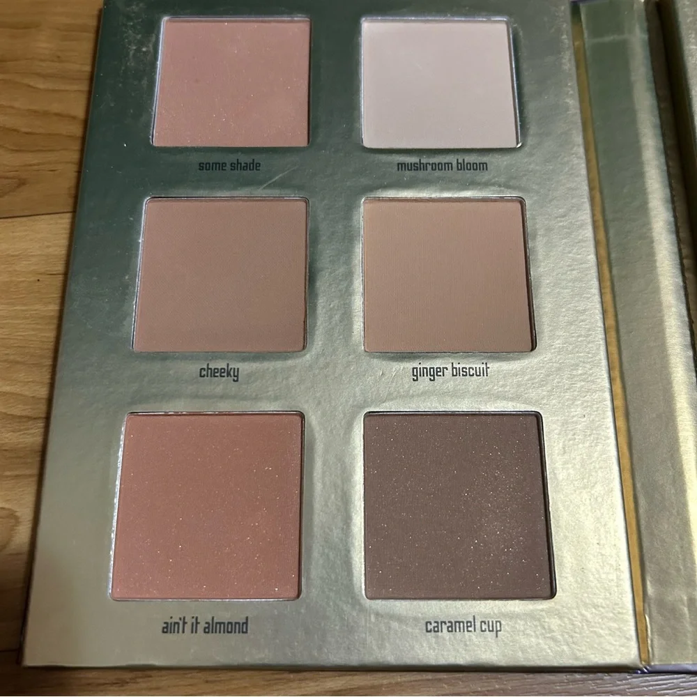 Made by Mitchell Bronzed Motel Palette